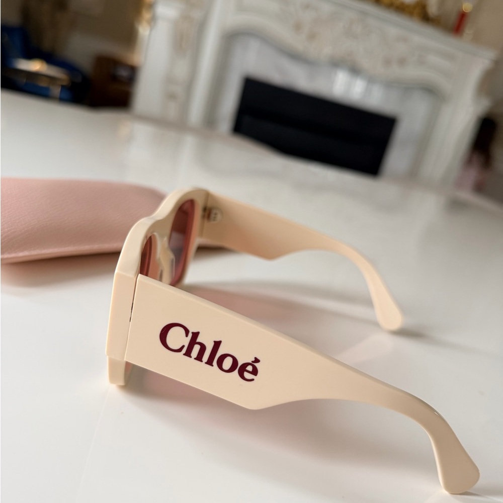 💯 Authentic Chloe Cream Sunglasses